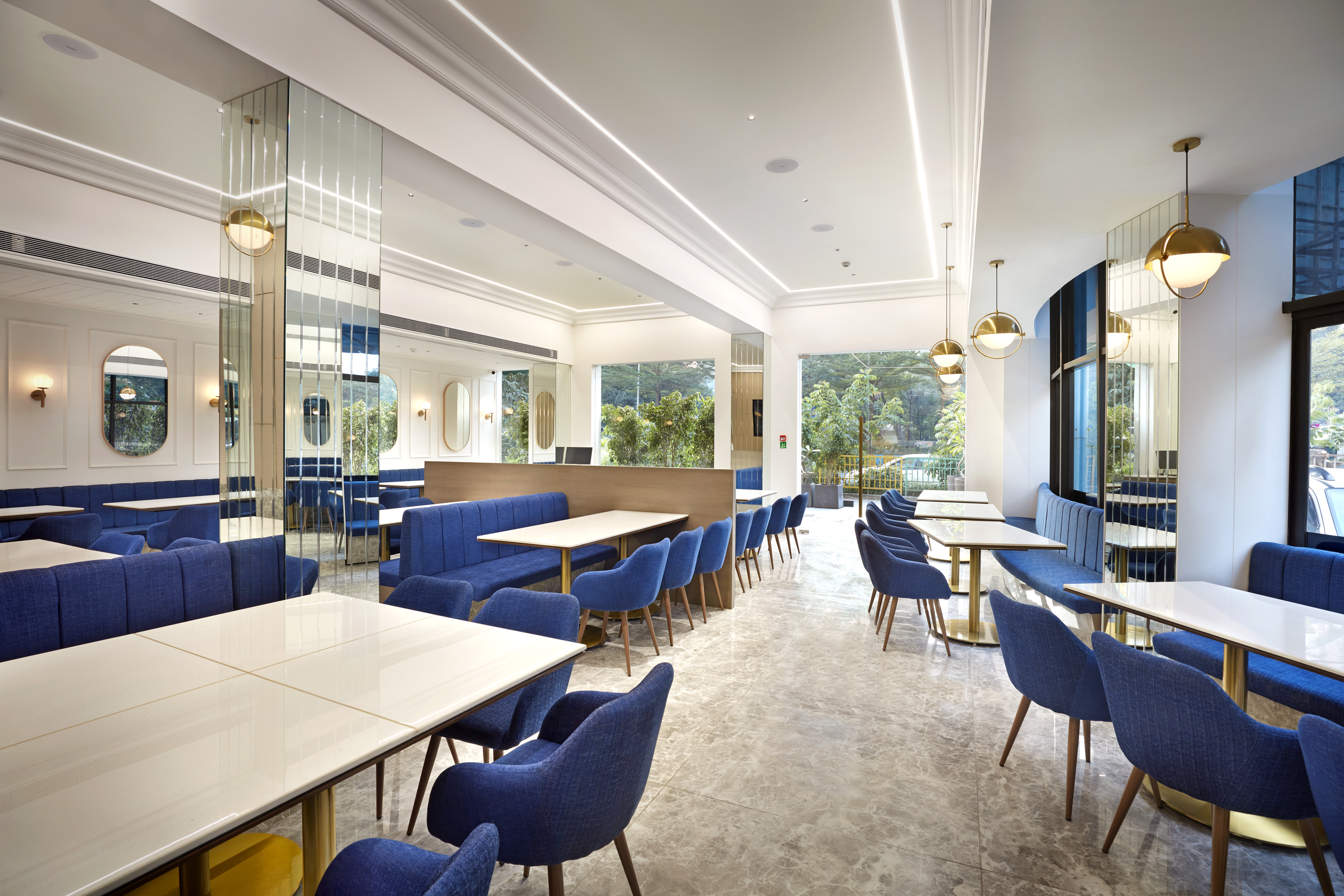 Juhu, Eden Square location