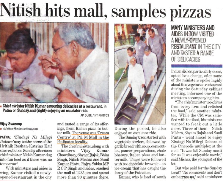 Nitish hits Malls, samples Pizzas